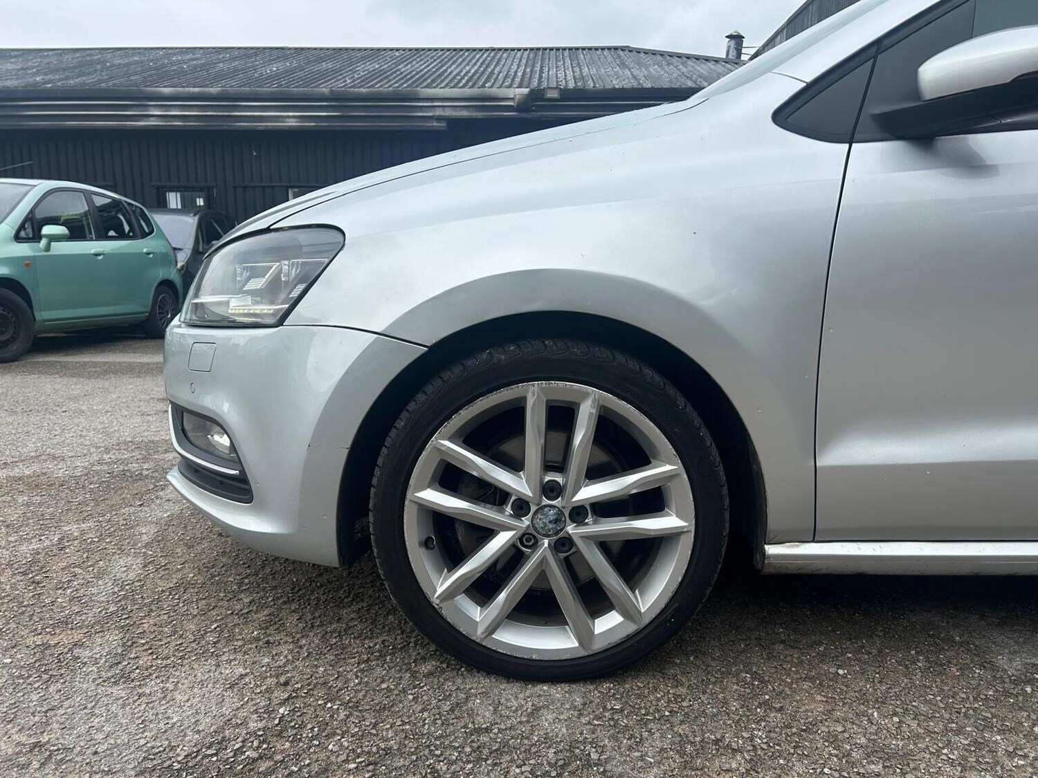 Used Volkswagen Polo 2015 for sale - 77906413: Photo 32