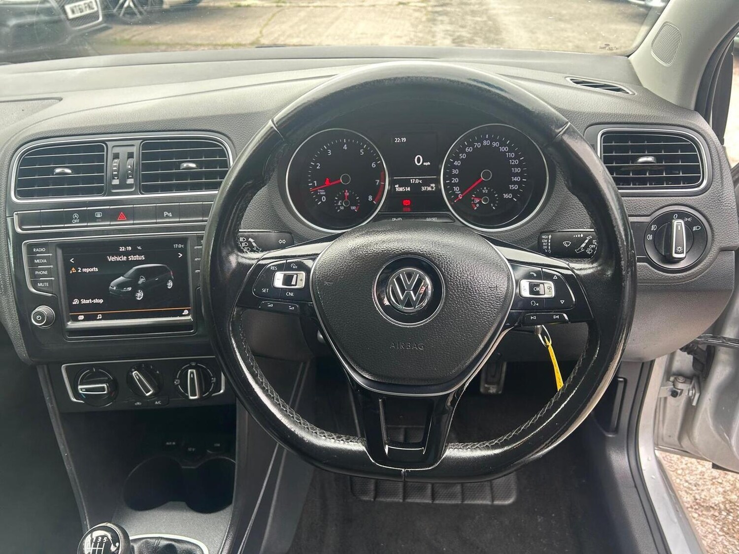 Used Volkswagen Polo 2015 for sale - 77906413: Photo 38