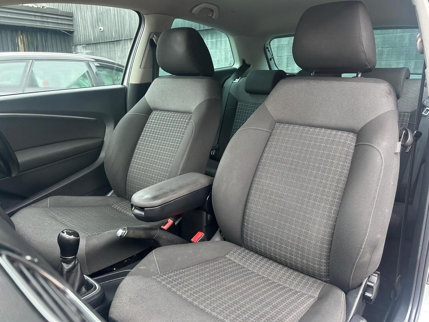 Used Volkswagen Polo 2015 for sale - 77906413: Photo 39