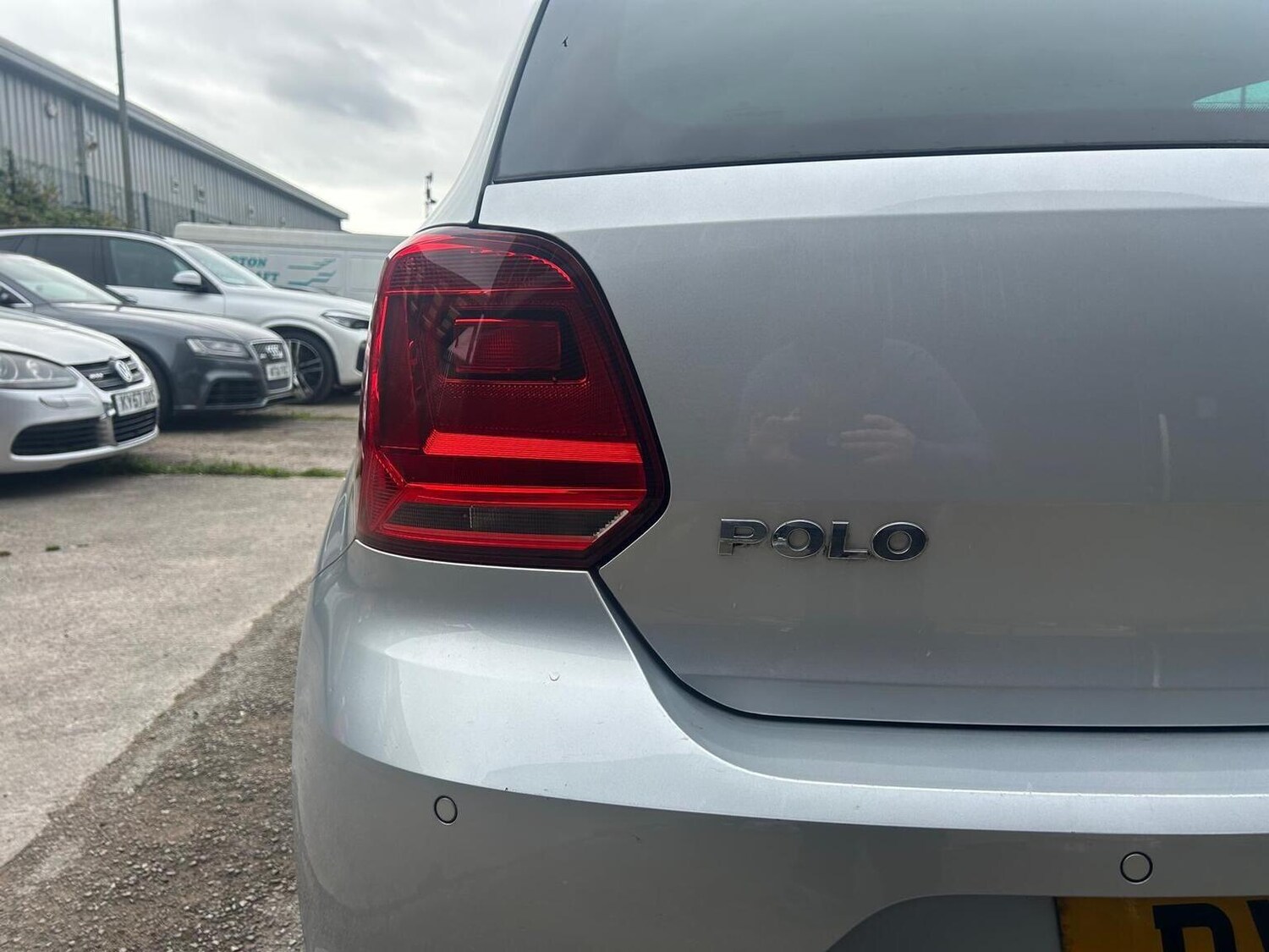 Used Volkswagen Polo 2015 for sale - 77906413: Photo 40