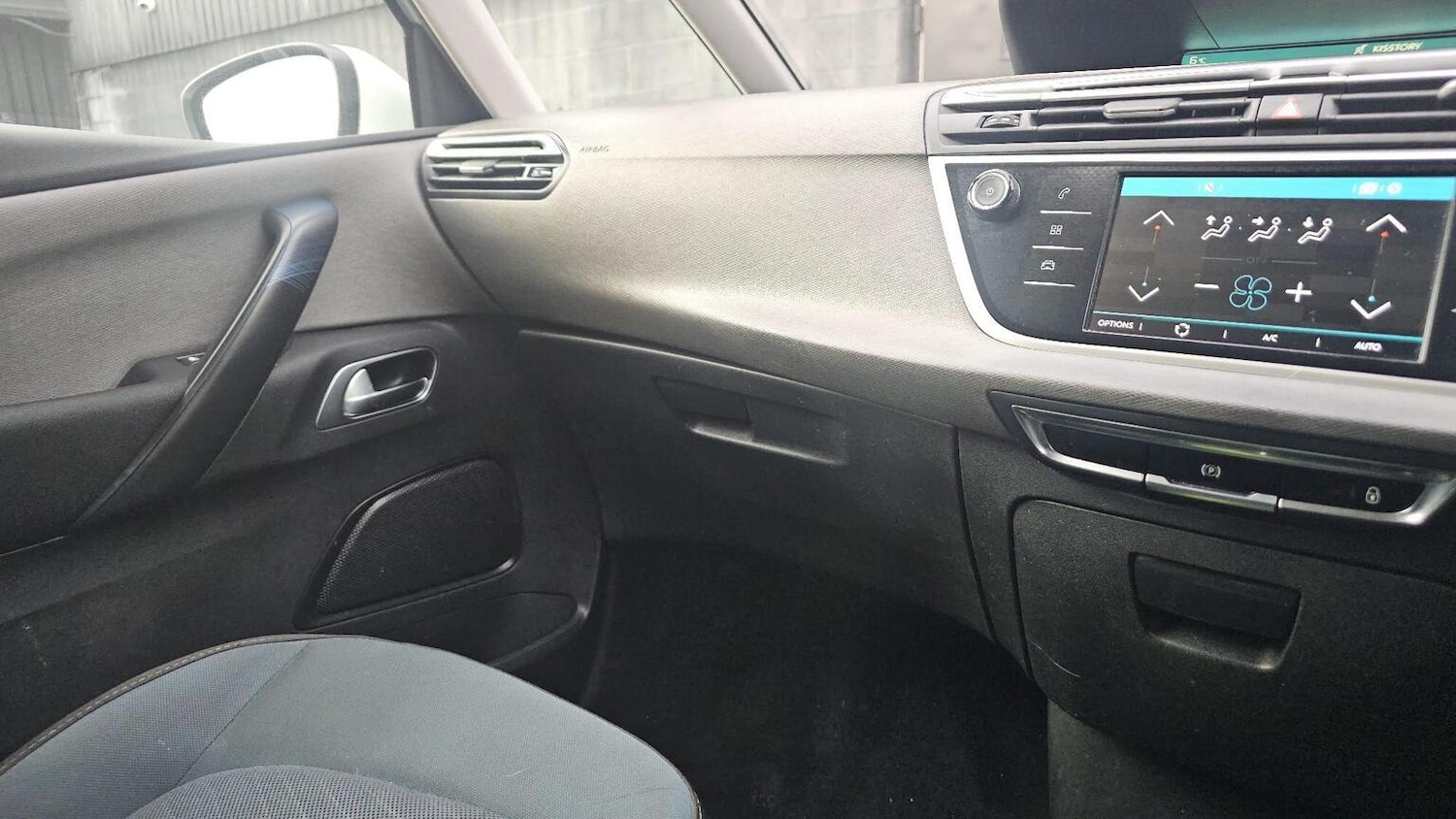 Used Citroen Grand C4 Picasso 2018 for sale - 78134941: Photo 24