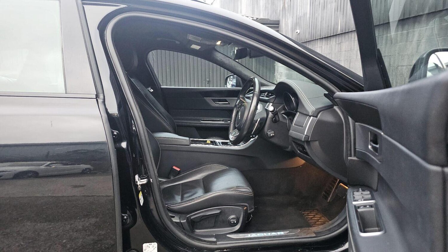 Used Jaguar XF 2019 for sale - 77906465: Photo 19