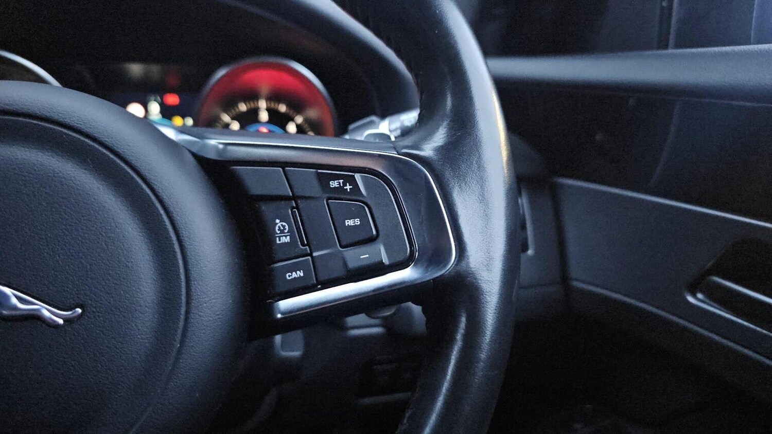 Used Jaguar XF 2019 for sale - 77906465: Photo 29