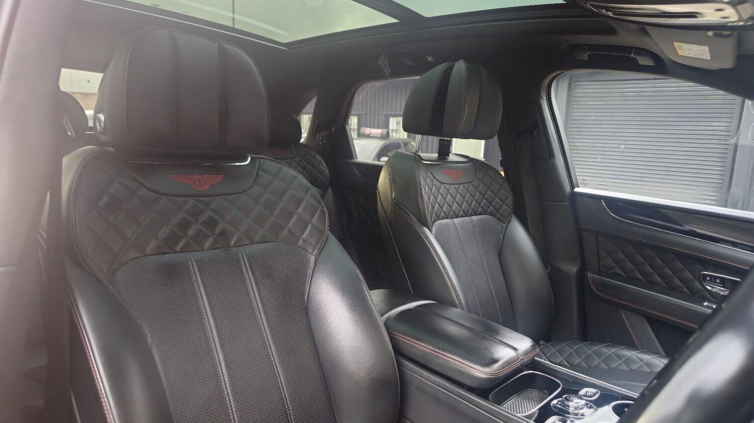 Used Bentley Bentayga 2018 for sale - 77906392: Photo 13