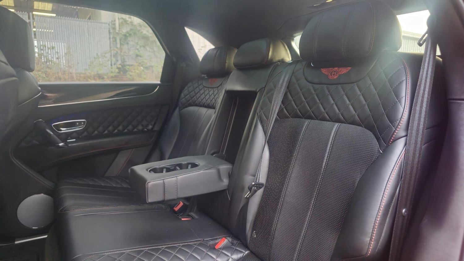 Used Bentley Bentayga 2018 for sale - 77906392: Photo 15