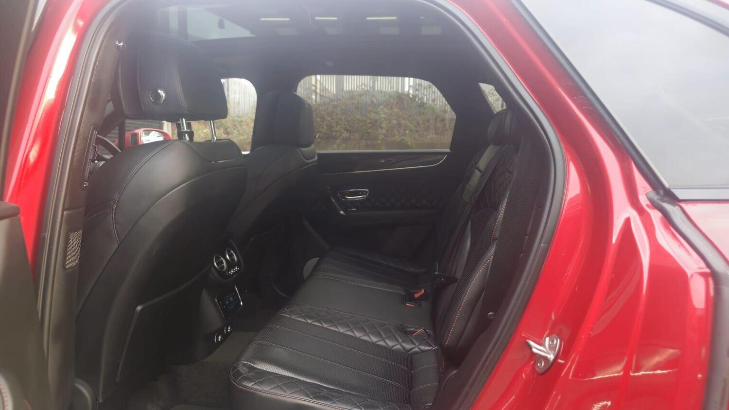 Used Bentley Bentayga 2018 for sale - 77906392: Photo 17