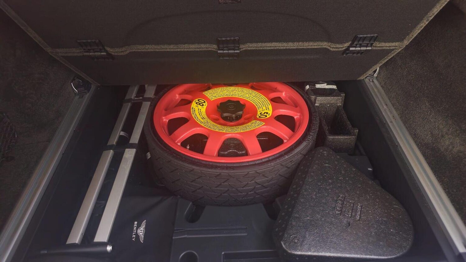 Used Bentley Bentayga 2018 for sale - 77906392: Photo 41