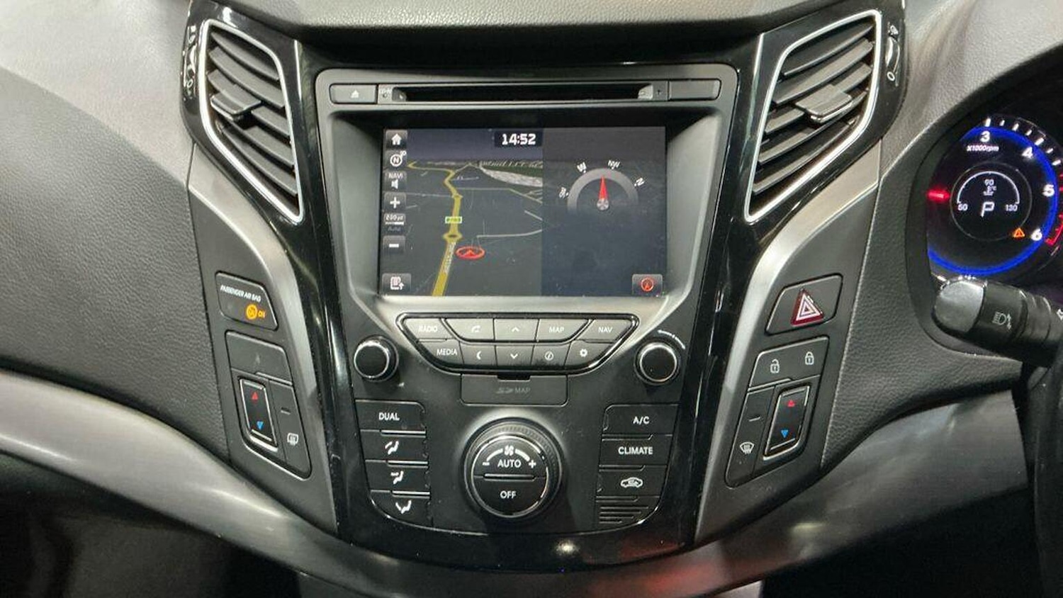 Used Hyundai i40 2015 for sale - 77906513: Photo 9