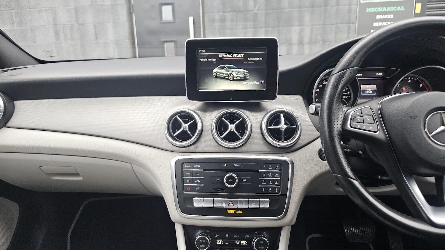 Used Mercedes-Benz CLA 2017 for sale - 77921271: Photo 12