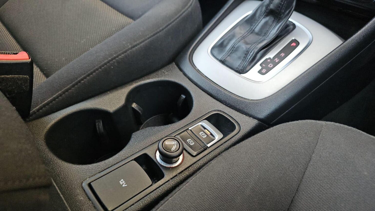 Used Audi Q3 2014 for sale - 77906385: Photo 15