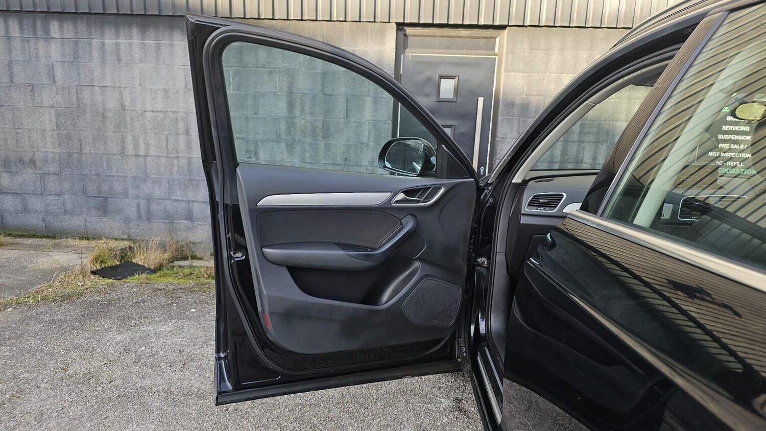 Used Audi Q3 2014 for sale - 77906385: Photo 35