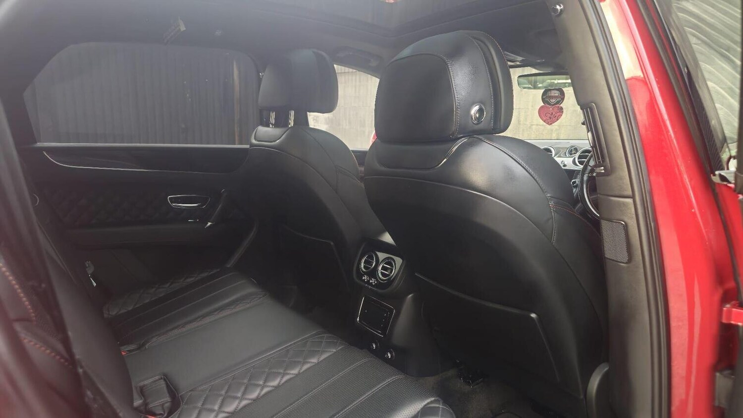 Used Bentley Bentayga 2018 for sale - 78213485: Photo 20