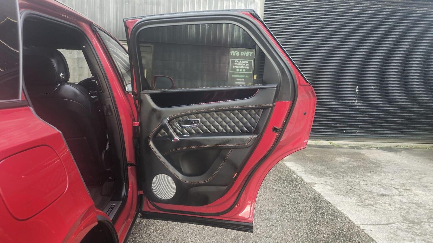 Used Bentley Bentayga 2018 for sale - 78213485: Photo 27