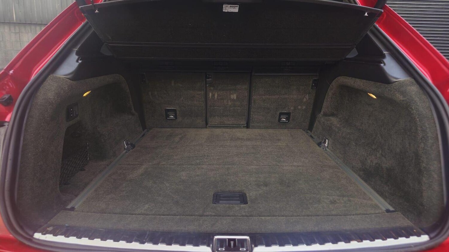 Used Bentley Bentayga 2018 for sale - 78213485: Photo 34