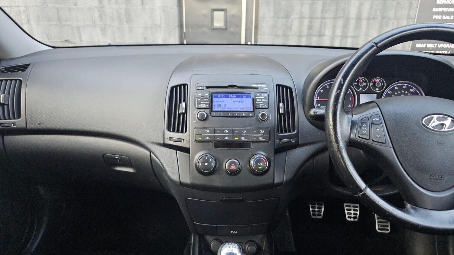 Used Hyundai i30 2010 for sale - 77906432: Photo 16