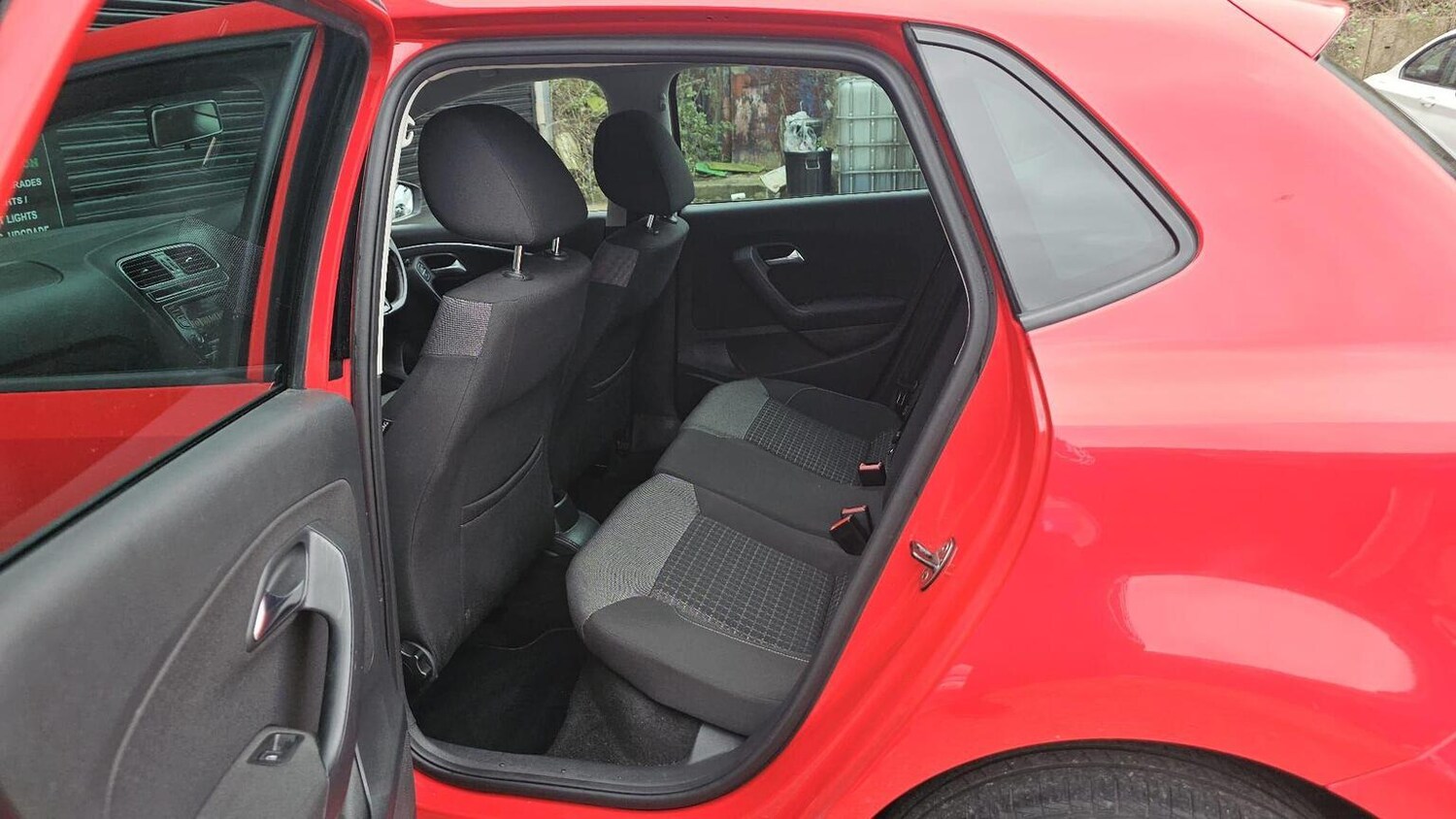 Used Volkswagen Polo 2016 for sale - 77906434: Photo 24