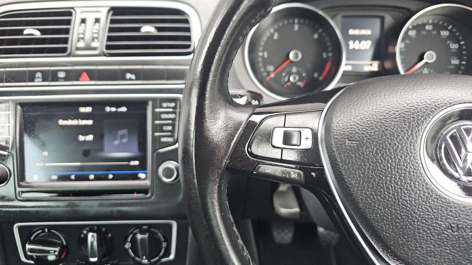 Used Volkswagen Polo 2016 for sale - 77906434: Photo 29