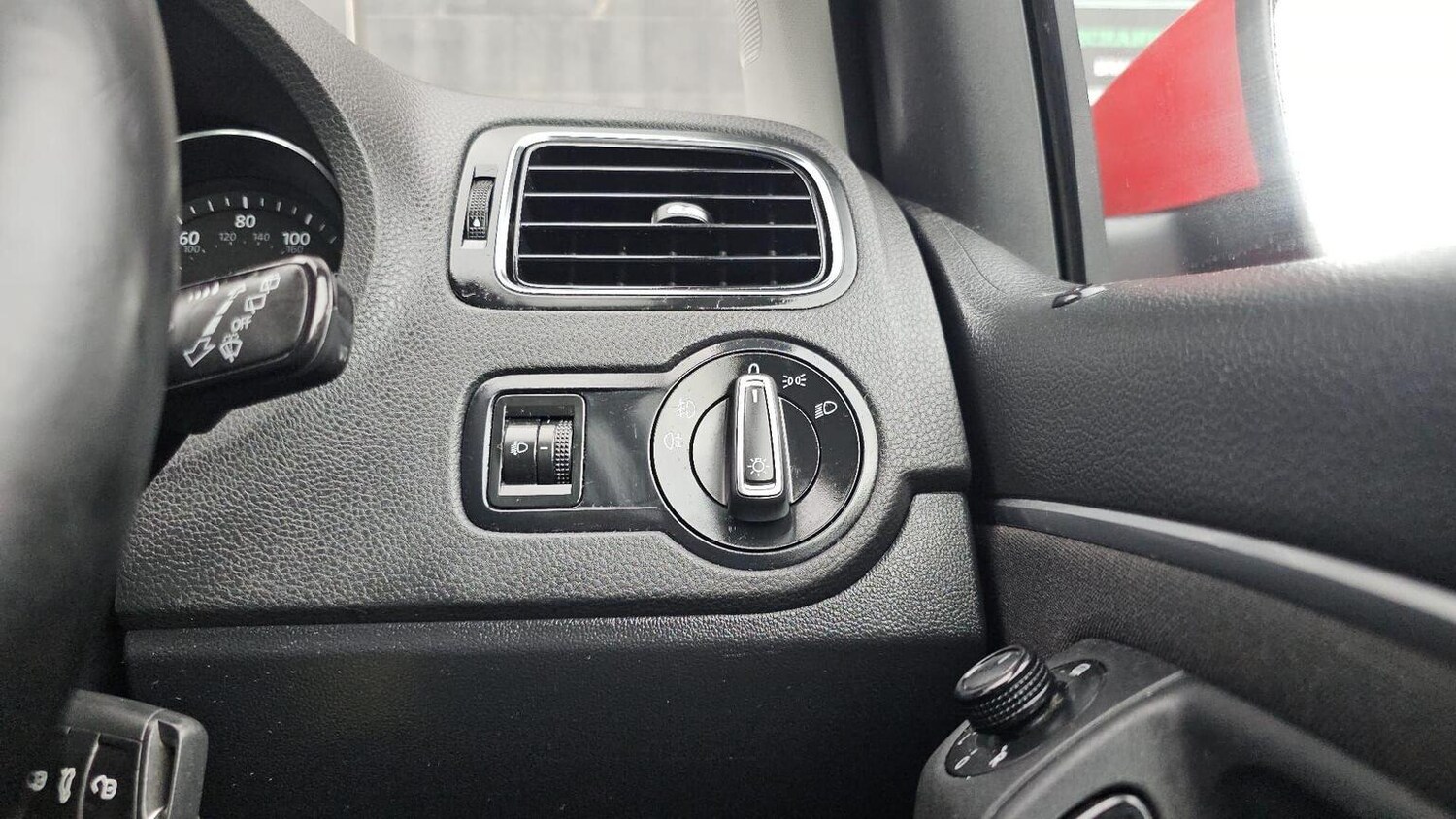 Used Volkswagen Polo 2016 for sale - 77906434: Photo 30