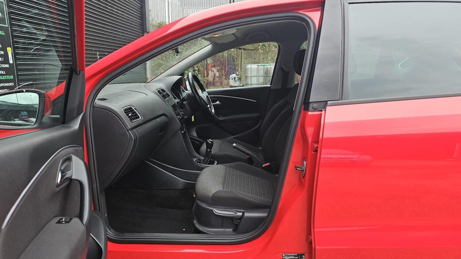 Used Volkswagen Polo 2016 for sale - 77906434: Photo 47