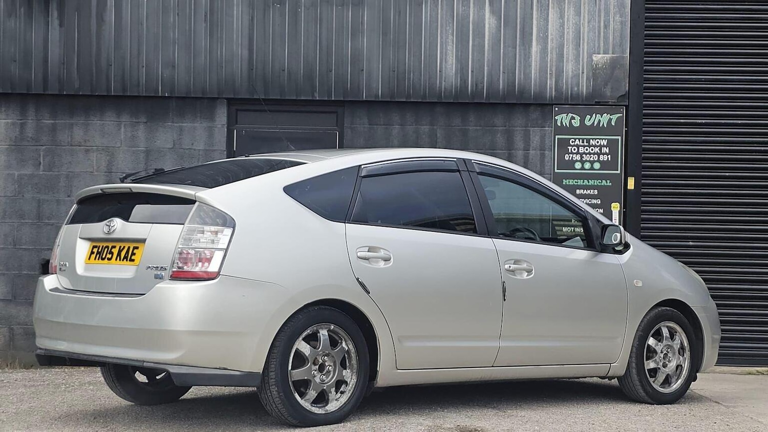 Used Toyota Prius 2005 for sale - 78031592: Photo 11