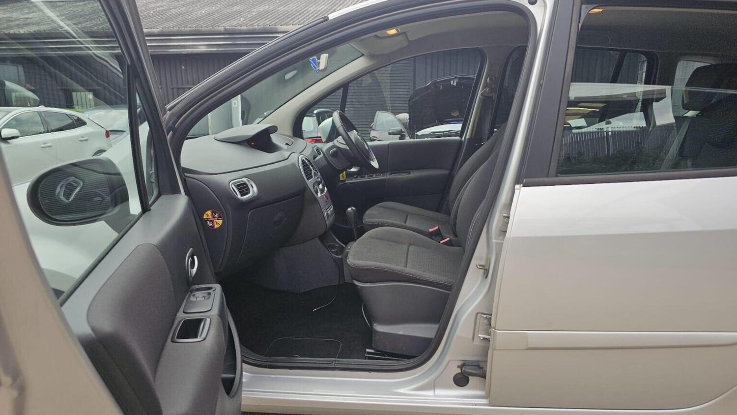 Used Renault Grand Modus 2011 for sale - 77906407: Photo 37