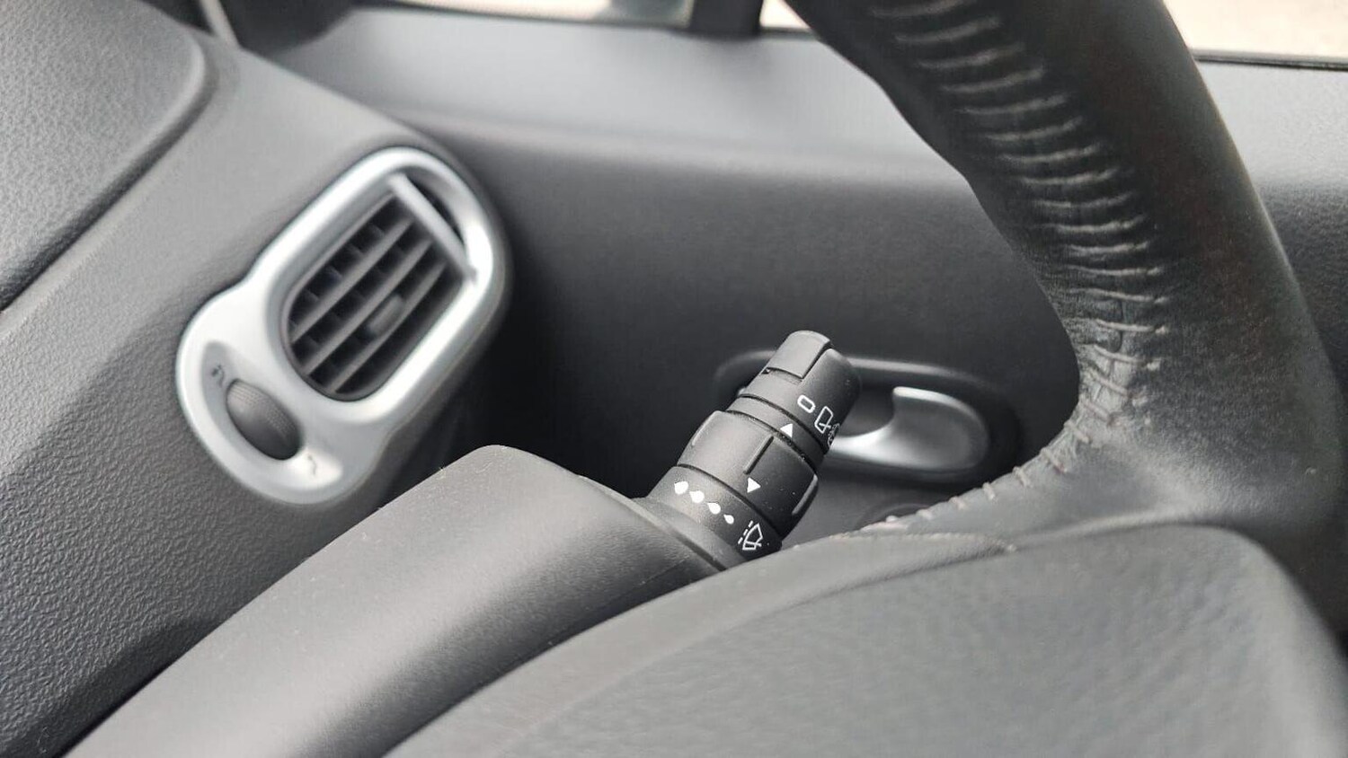 Used Renault Grand Modus 2011 for sale - 77906407: Photo 45