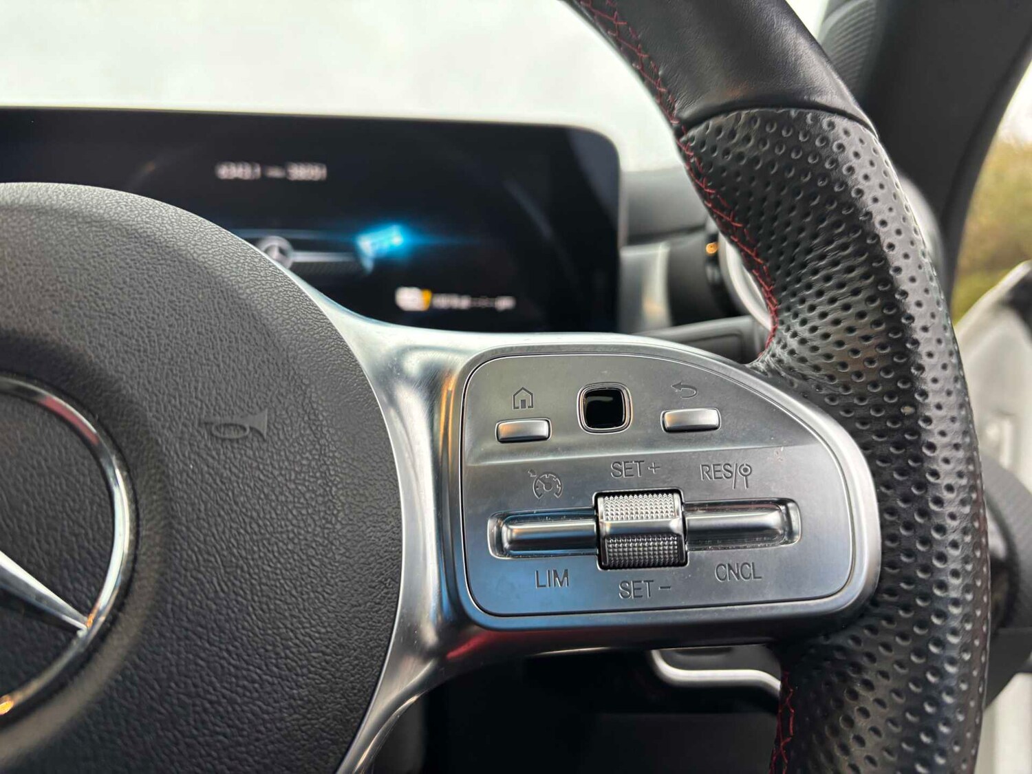 Used Mercedes-Benz CLA 2021 for sale - 76661897: Photo 19