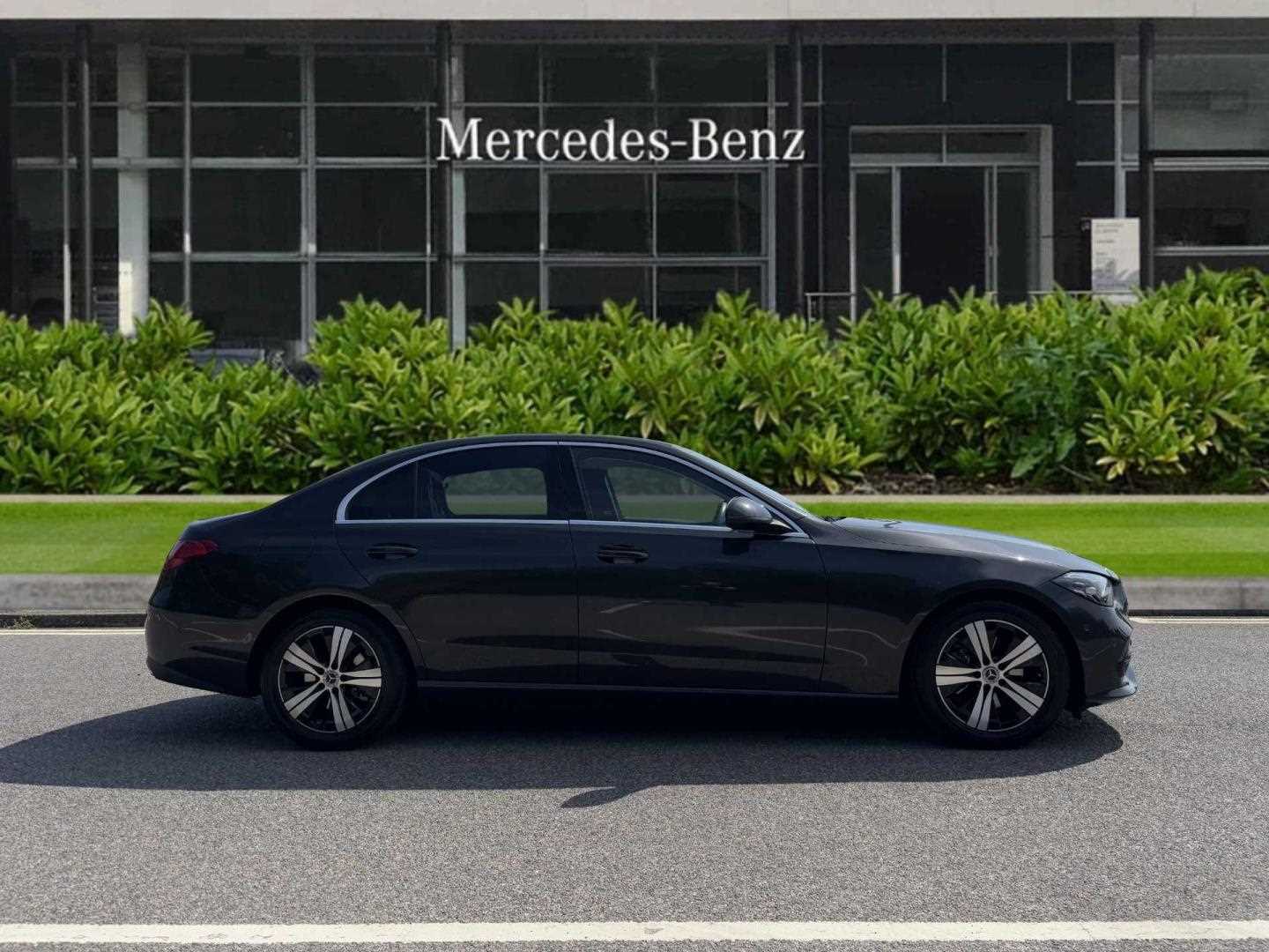 Used Mercedes-Benz C Class 2022 for sale - 76401387: Photo 6