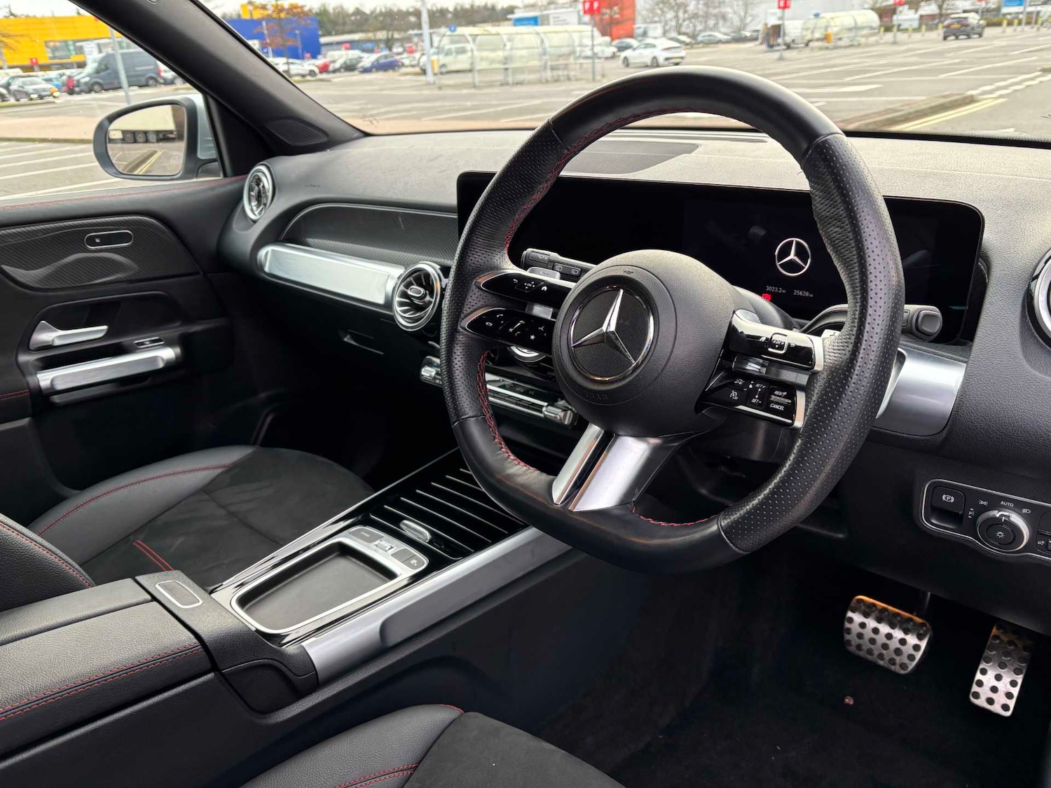 Used Mercedes-Benz GLB 2025 for sale - 77540861: Photo 13