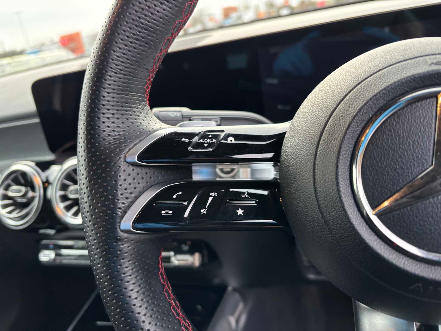 Used Mercedes-Benz GLB 2025 for sale - 77540861: Photo 18