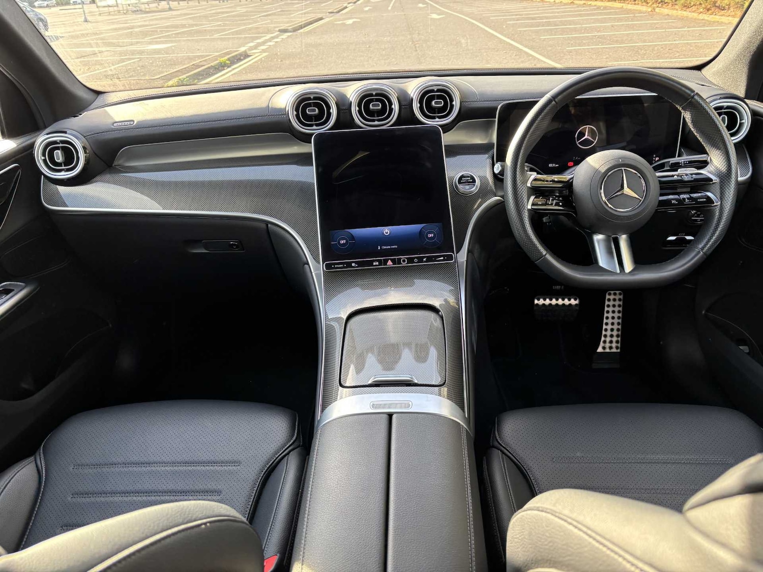 Used Mercedes-Benz GLC 2024 for sale - 77068607: Photo 17