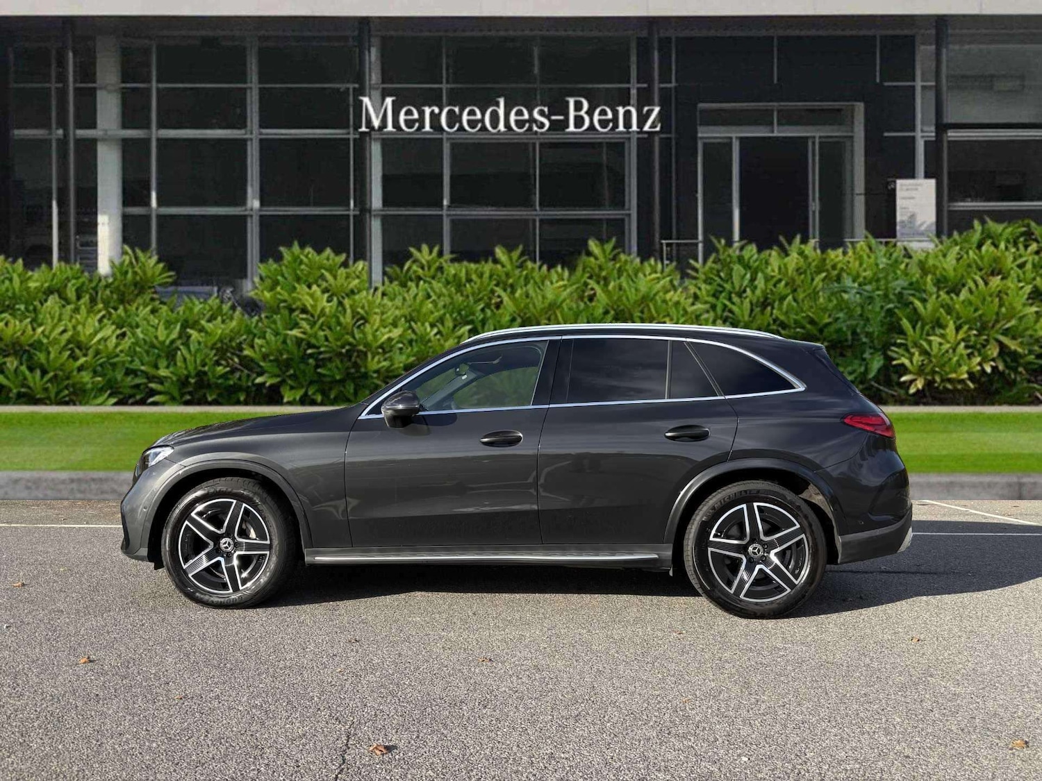 Used Mercedes-Benz GLC 2024 for sale - 77068607: Photo 3