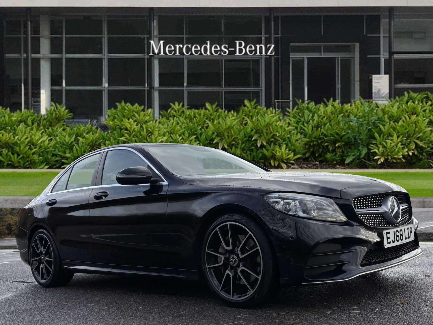 Used Mercedes-Benz C Class 2018 for sale - 76755218: Photo 1