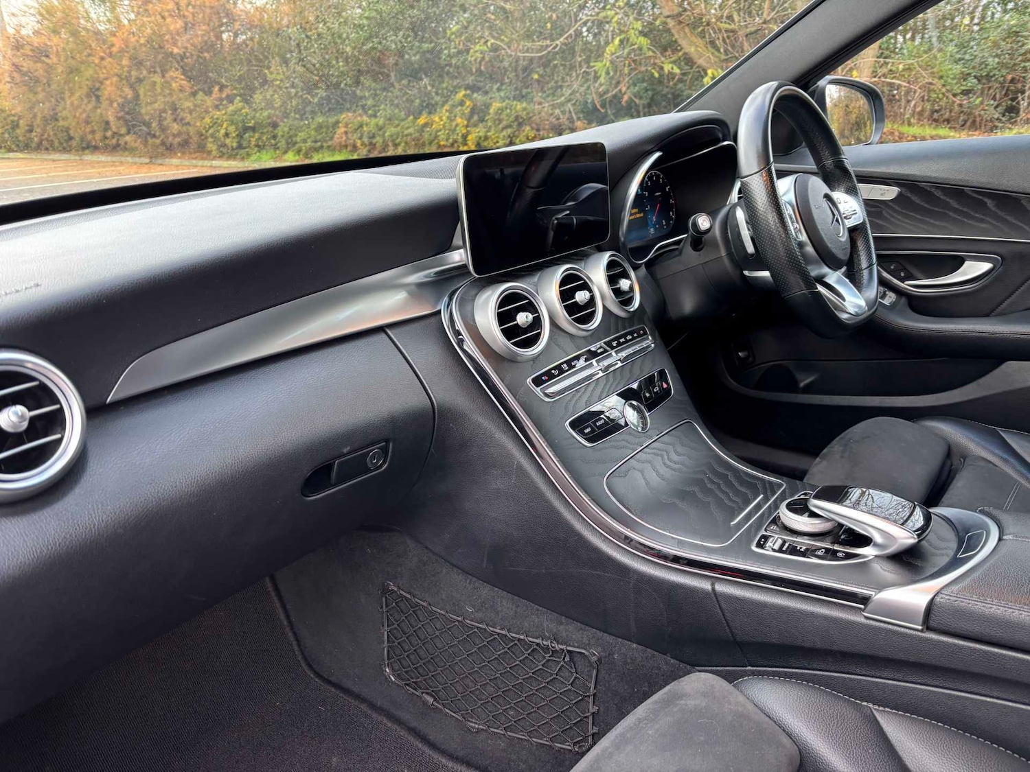 Used Mercedes-Benz C Class 2018 for sale - 76755218: Photo 11