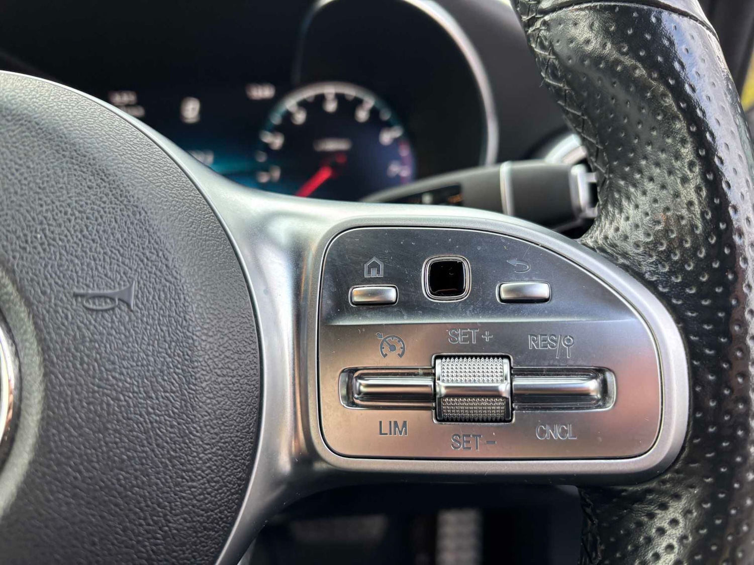 Used Mercedes-Benz C Class 2018 for sale - 76755218: Photo 19