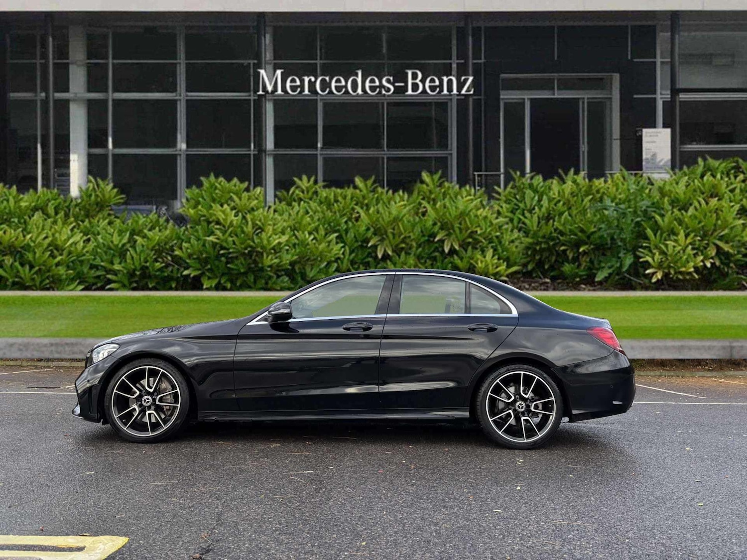 Used Mercedes-Benz C Class 2018 for sale - 76755218: Photo 3