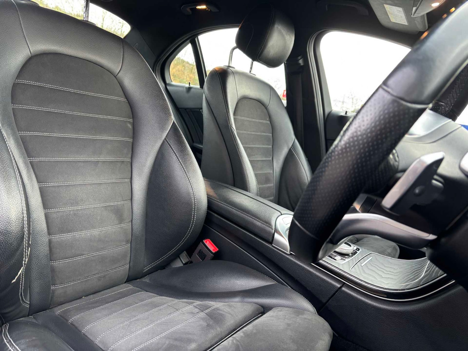 Used Mercedes-Benz C Class 2018 for sale - 76755218: Photo 32