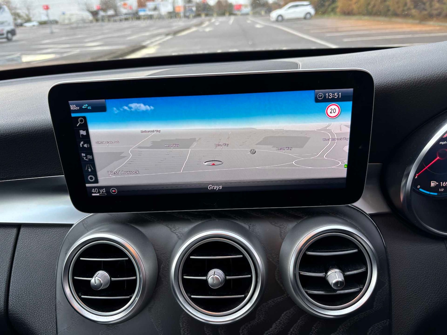 Used Mercedes-Benz C Class 2018 for sale - 76755218: Photo 34