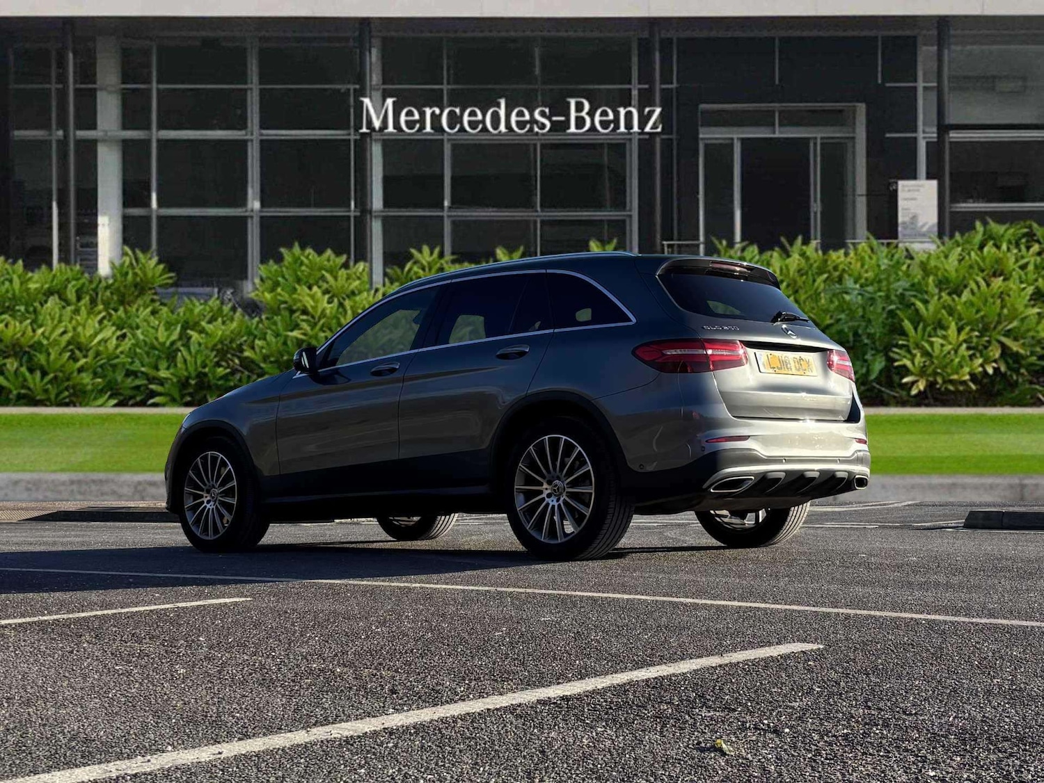 Used Mercedes-Benz GLC 2018 for sale - 77167583: Photo 2