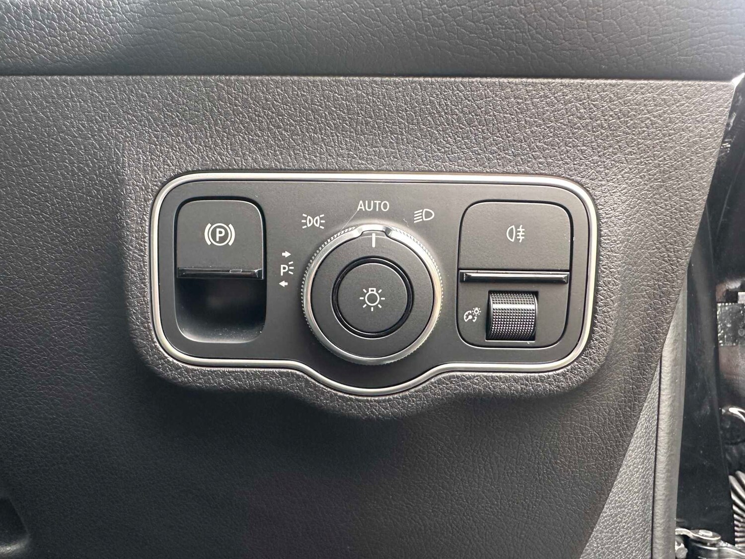 Used Mercedes-Benz GLB 2025 for sale - 78090084: Photo 26