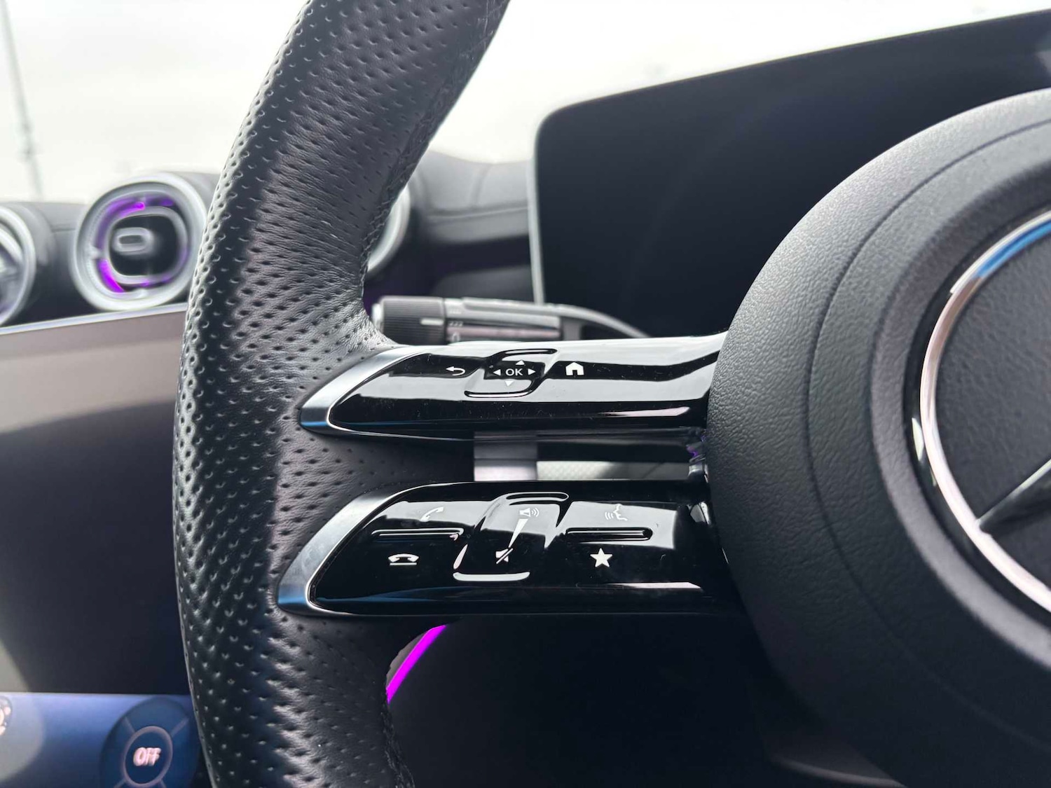 Used Mercedes-Benz C Class 2024 for sale - 76916075: Photo 18