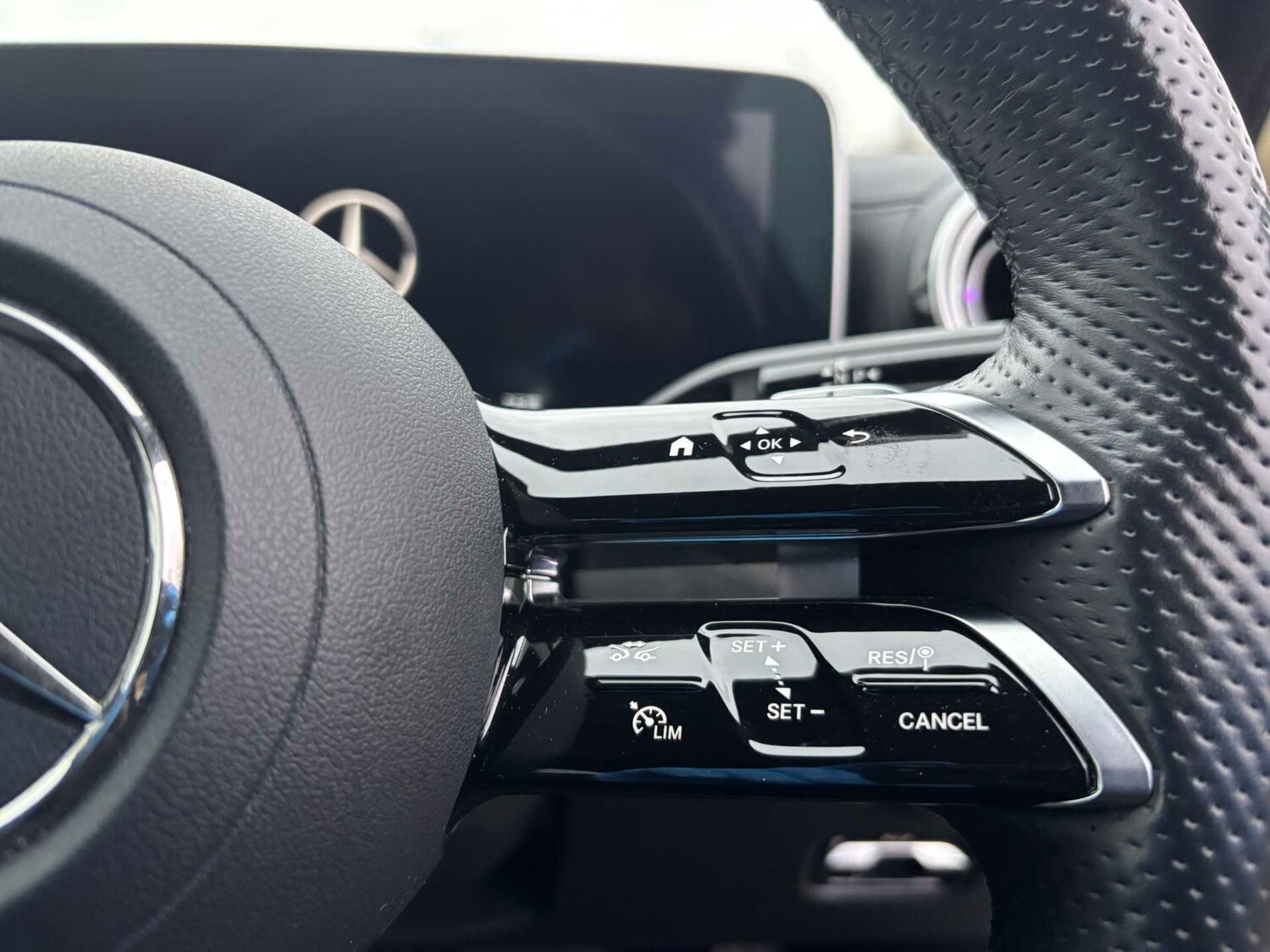 Used Mercedes-Benz C Class 2024 for sale - 76916075: Photo 19