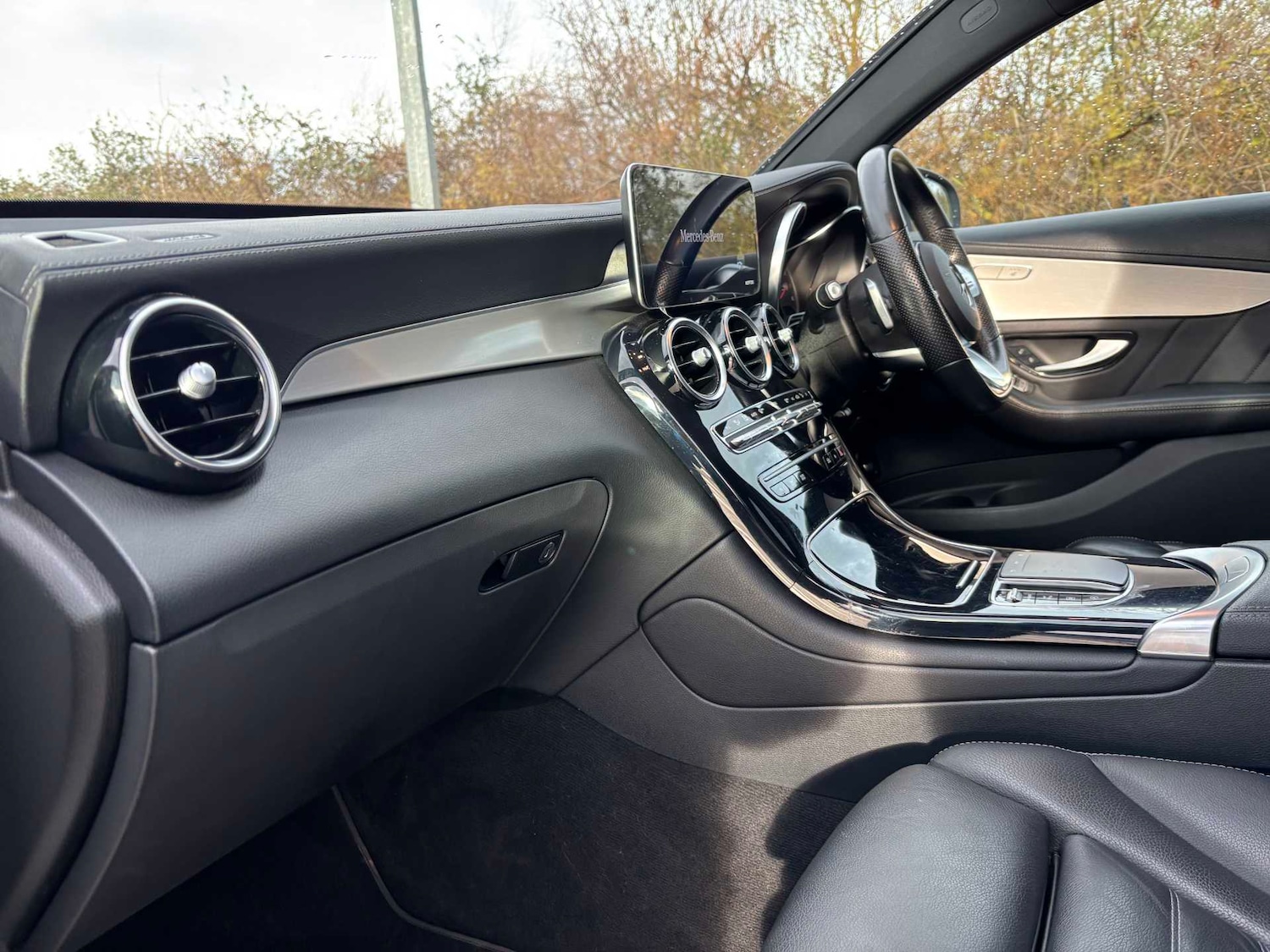 Used Mercedes-Benz GLC 2021 for sale - 76827634: Photo 11