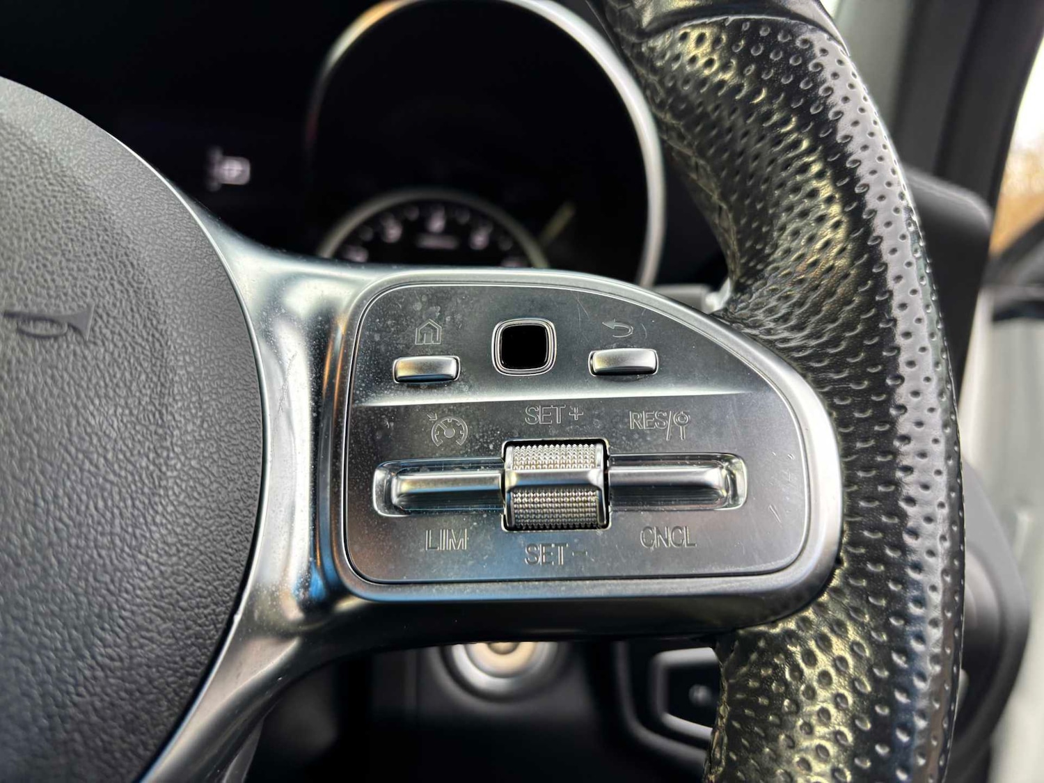 Used Mercedes-Benz GLC 2021 for sale - 76827634: Photo 18