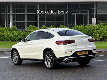 Used Mercedes-Benz GLC 2021 for sale - 76827634: Photo