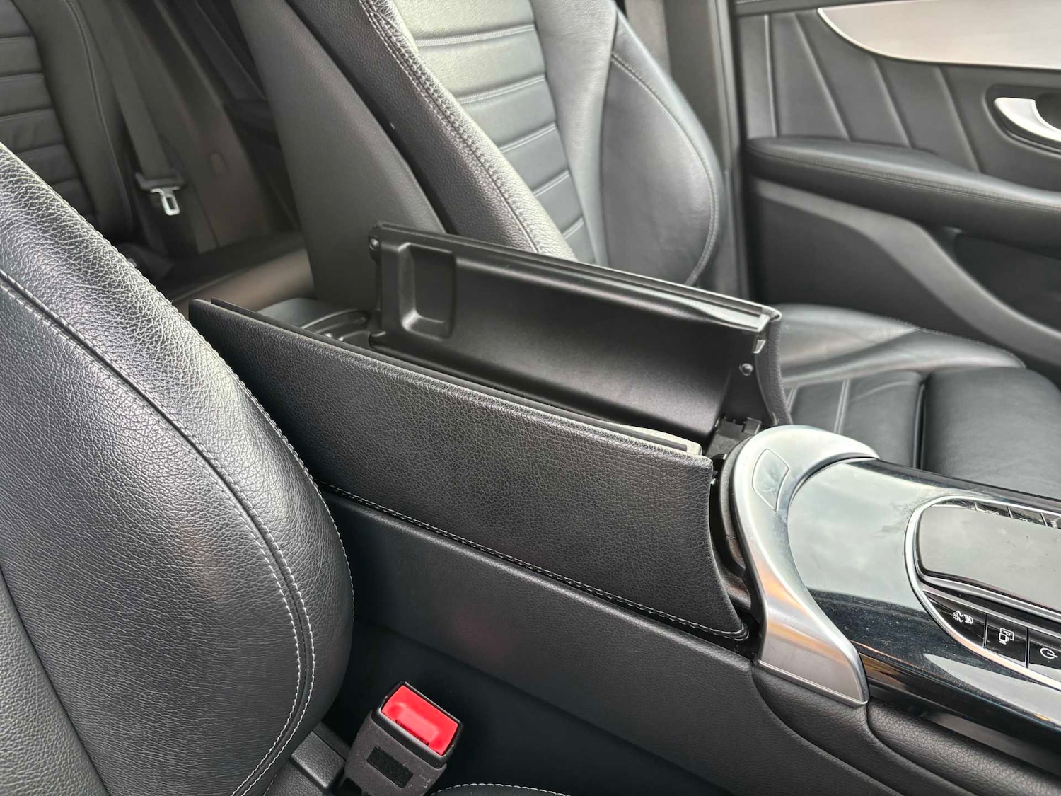 Used Mercedes-Benz GLC 2021 for sale - 76827634: Photo 31