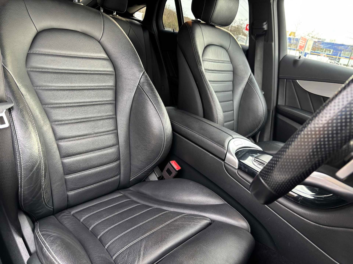 Used Mercedes-Benz GLC 2021 for sale - 76827634: Photo 32