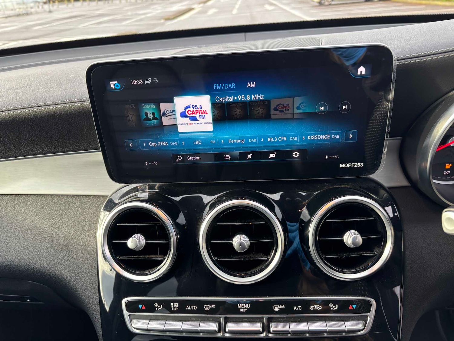 Used Mercedes-Benz GLC 2021 for sale - 76827634: Photo 35