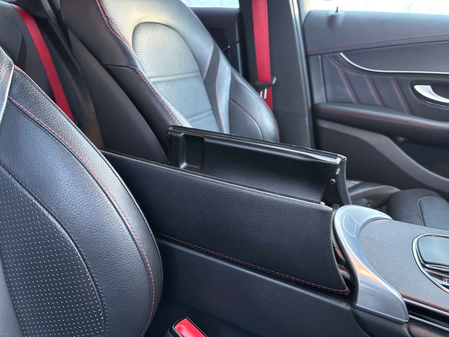 Used Mercedes-Benz GLC 2022 for sale - 76916162: Photo 31