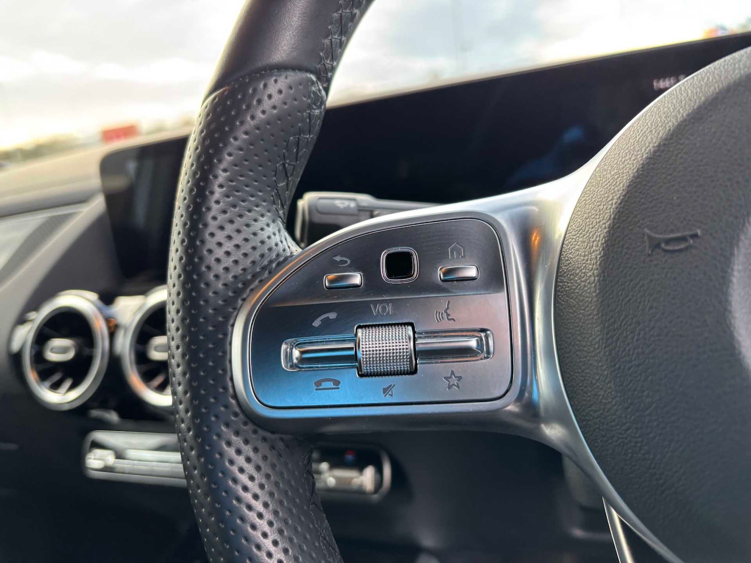 Used Mercedes-Benz GLA 2021 for sale - 76460658: Photo 18